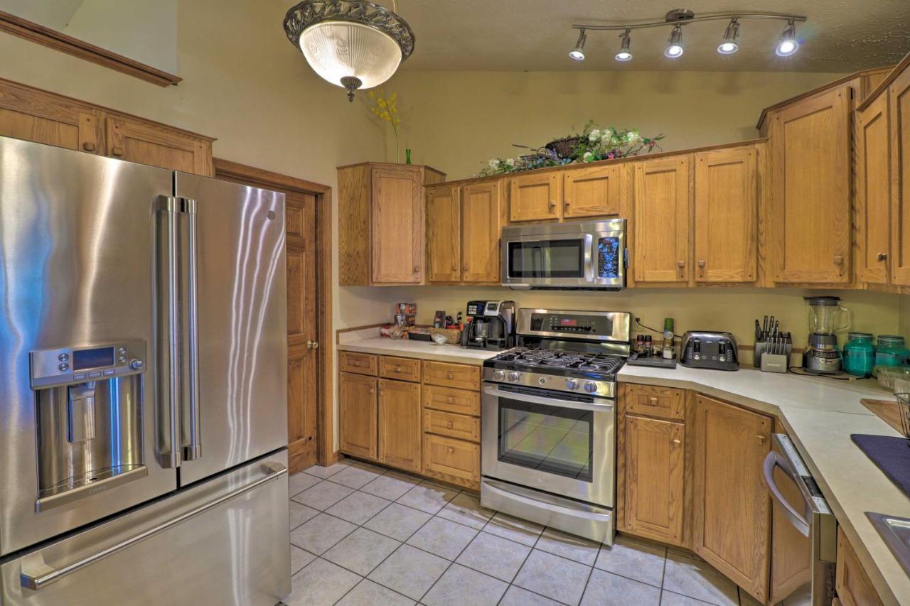 Secluded Marble Falls Family Home With Mtn Views! Екстер'єр фото